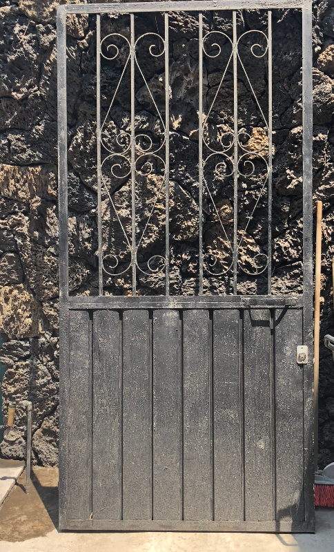 Product Image ../../productsimages/puerta.png